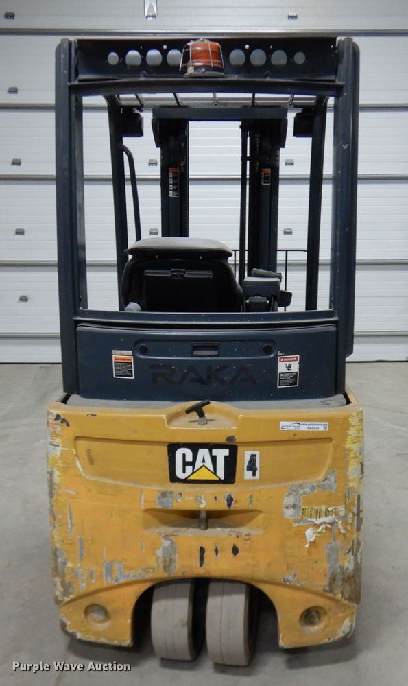image for item HX9514 Caterpillar 2ET3000 forklift