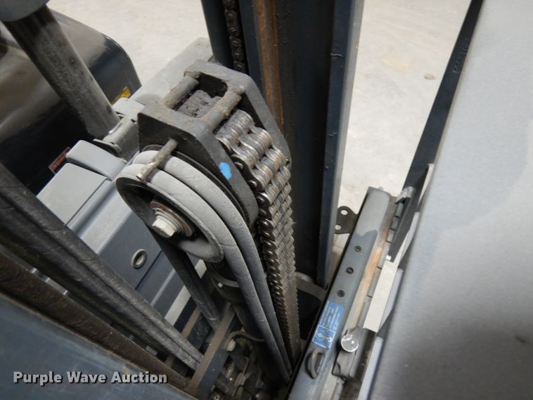 image for item HX9514 Caterpillar 2ET3000 forklift