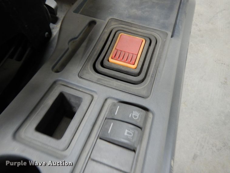 image for item HX9514 Caterpillar 2ET3000 forklift