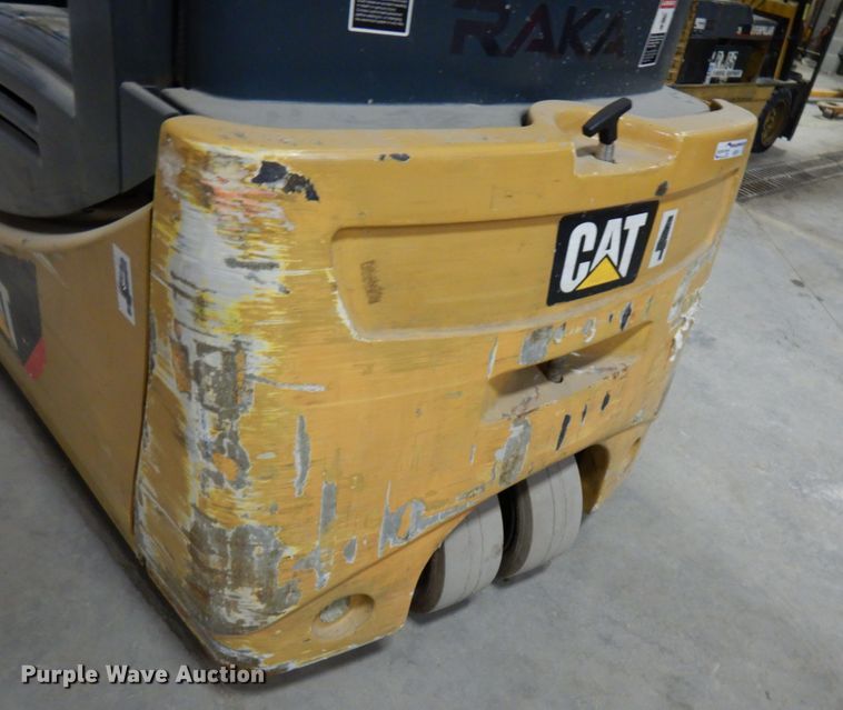image for item HX9514 Caterpillar 2ET3000 forklift