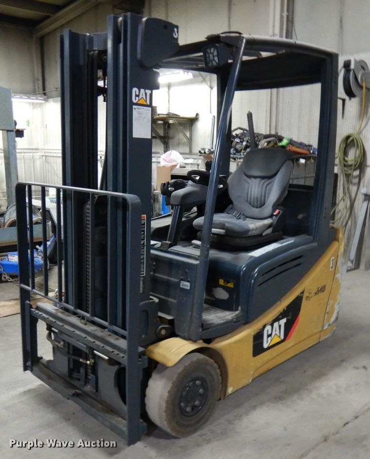 image for item HX9515 Caterpillar 2ET3000  forklift