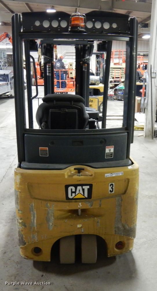 image for item HX9515 Caterpillar 2ET3000  forklift