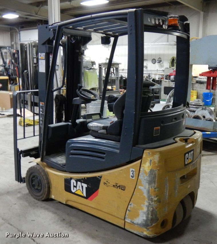 image for item HX9515 Caterpillar 2ET3000  forklift