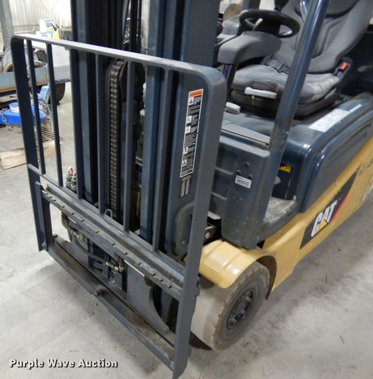 image for item HX9515 Caterpillar 2ET3000  forklift