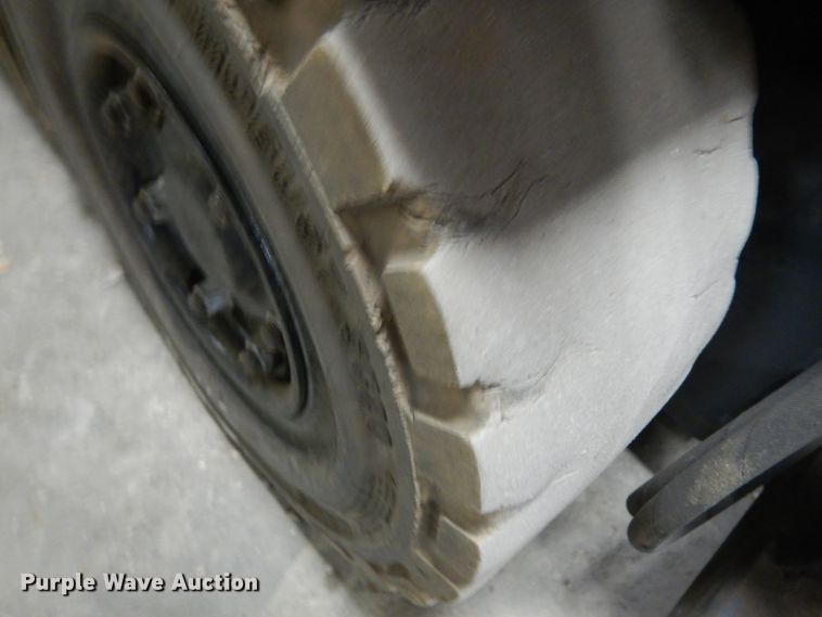 image for item HX9515 Caterpillar 2ET3000  forklift