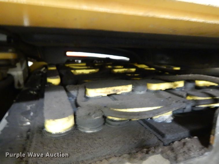 image for item HX9515 Caterpillar 2ET3000  forklift