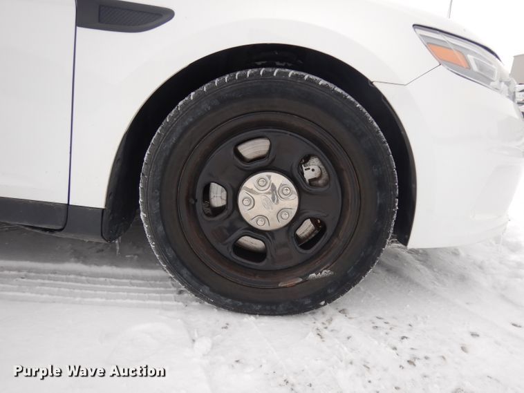 image for item DH5563 2013 Ford Taurus