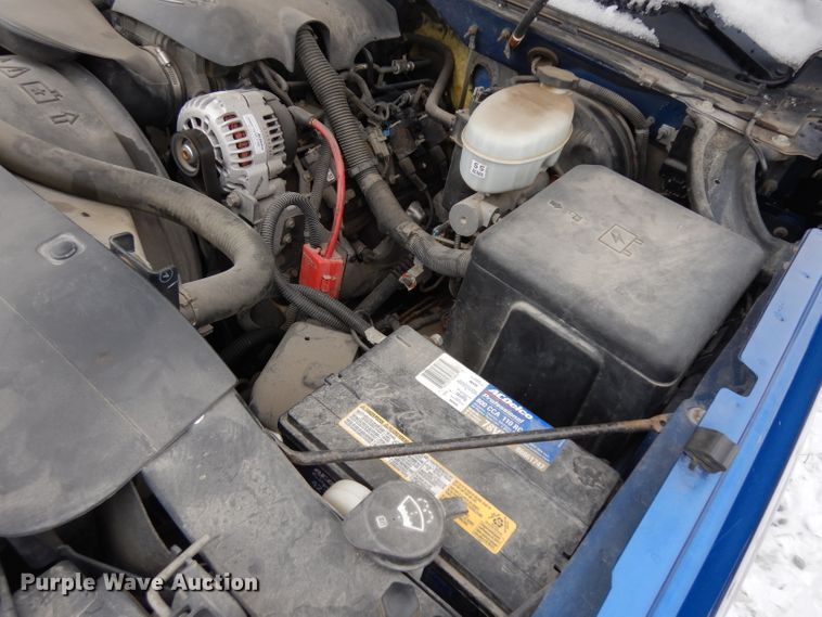 image for item DH5564 2004  Chevrolet Silverado 1500  Ext. Cab pickup truck