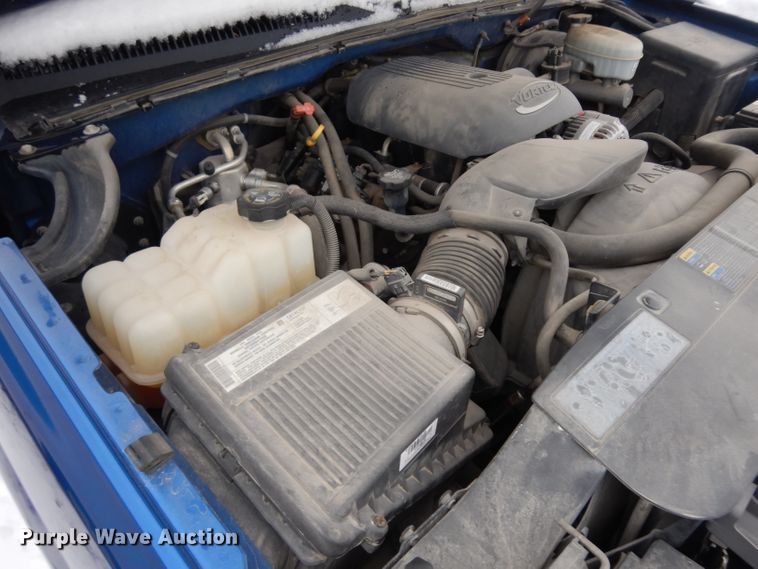 image for item DH5564 2004  Chevrolet Silverado 1500  Ext. Cab pickup truck