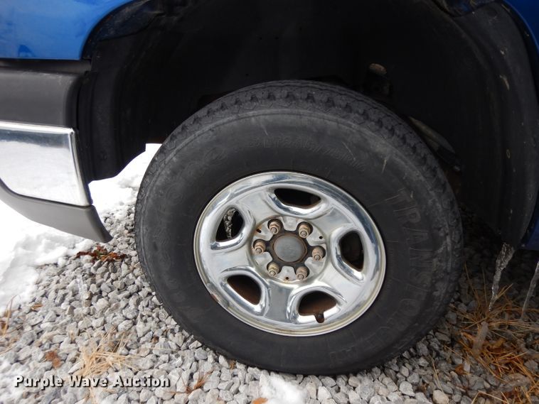 image for item DH5564 2004  Chevrolet Silverado 1500  Ext. Cab pickup truck