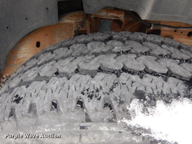 image for item DH5564 2004  Chevrolet Silverado 1500  Ext. Cab pickup truck