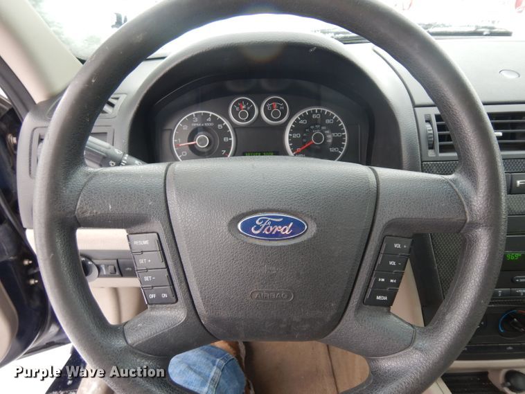 image for item DH5565 2008 Ford Fusion