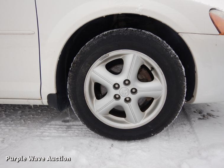 image for item DH5566 2006 Dodge Stratus SXT