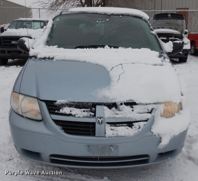 image for item DH5569 2005 Dodge Grand Caravan  van