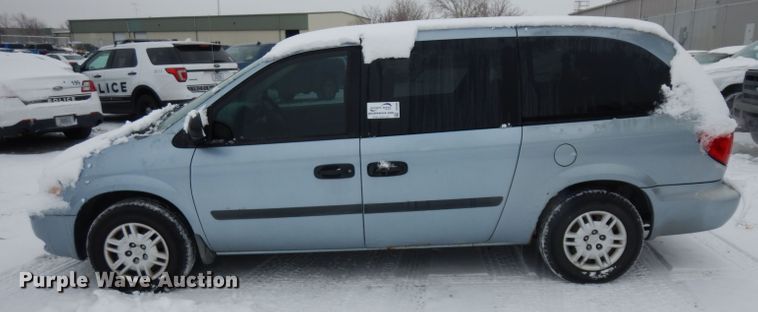 image for item DH5569 2005 Dodge Grand Caravan  van