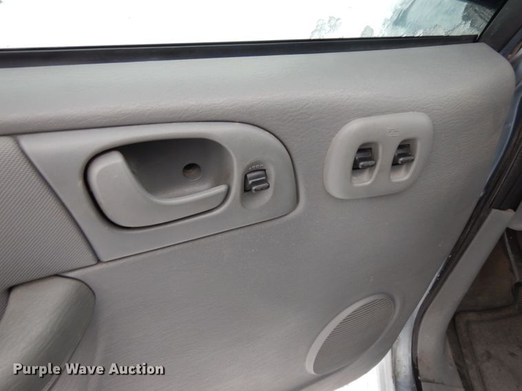 image for item DH5569 2005 Dodge Grand Caravan  van