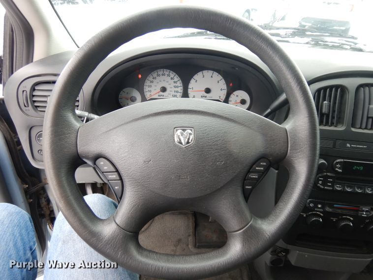 image for item DH5569 2005 Dodge Grand Caravan  van