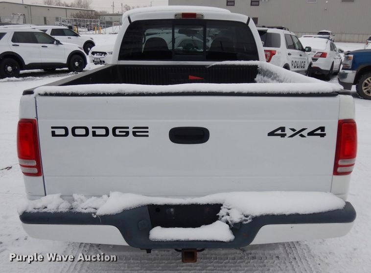 image for item DH5570 2002 Dodge Dakota  Club Cab pickup truck
