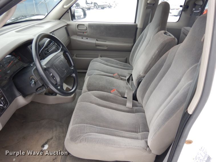 image for item DH5570 2002 Dodge Dakota  Club Cab pickup truck