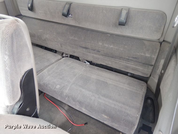 image for item DH5570 2002 Dodge Dakota  Club Cab pickup truck