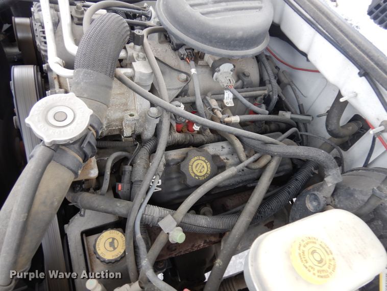 image for item DH5570 2002 Dodge Dakota  Club Cab pickup truck