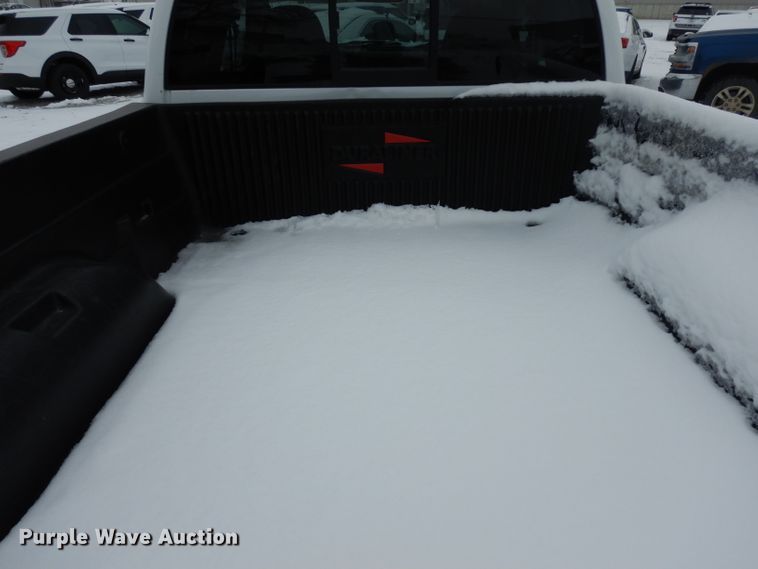 image for item DH5570 2002 Dodge Dakota  Club Cab pickup truck