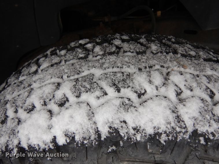 image for item DH5570 2002 Dodge Dakota  Club Cab pickup truck