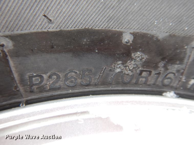 image for item DH5570 2002 Dodge Dakota  Club Cab pickup truck