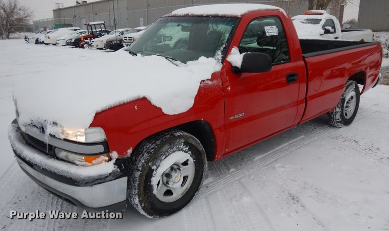 image for item DH5572 2001 Chevrolet Silverado 1500  pickup truck