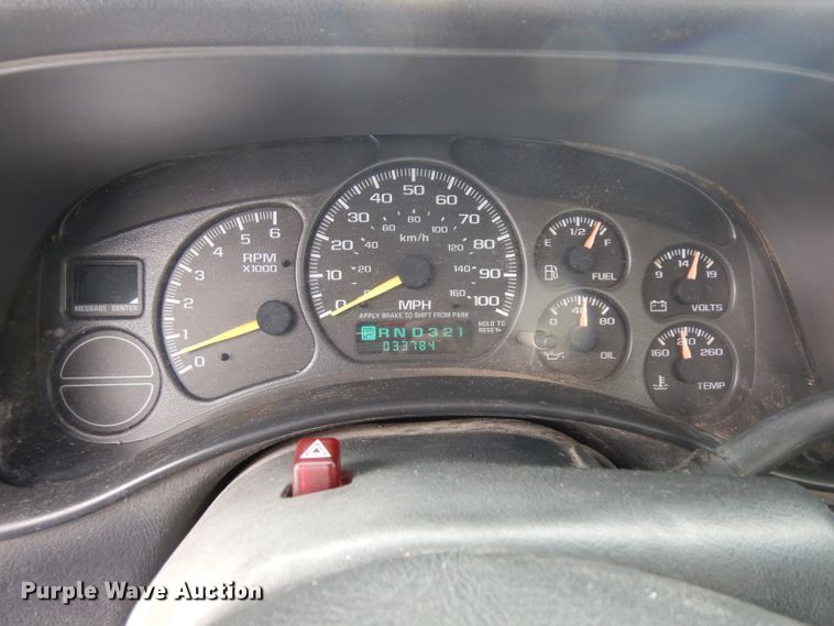 image for item DH5572 2001 Chevrolet Silverado 1500  pickup truck