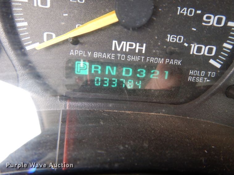 image for item DH5572 2001 Chevrolet Silverado 1500  pickup truck