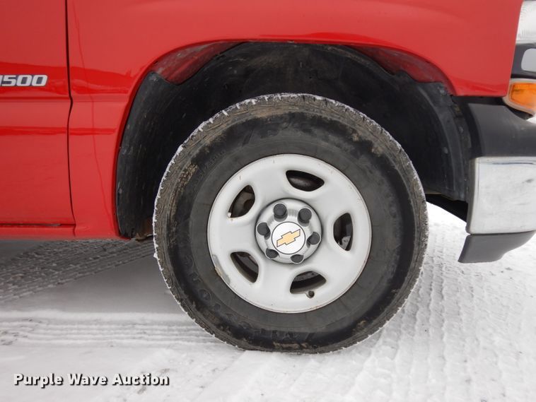 image for item DH5572 2001 Chevrolet Silverado 1500  pickup truck