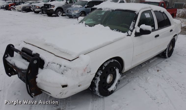 image for item DH5573 2010 Ford Crown Victoria