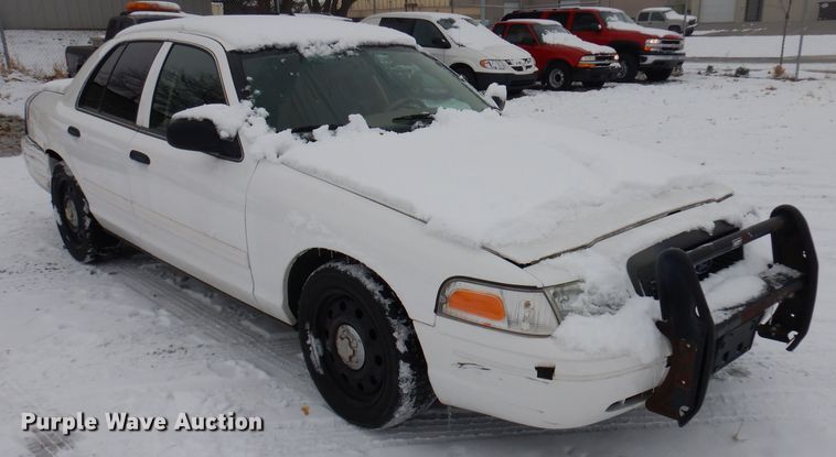 image for item DH5573 2010 Ford Crown Victoria