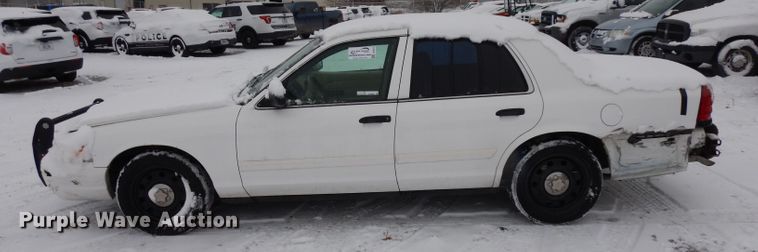 image for item DH5573 2010 Ford Crown Victoria