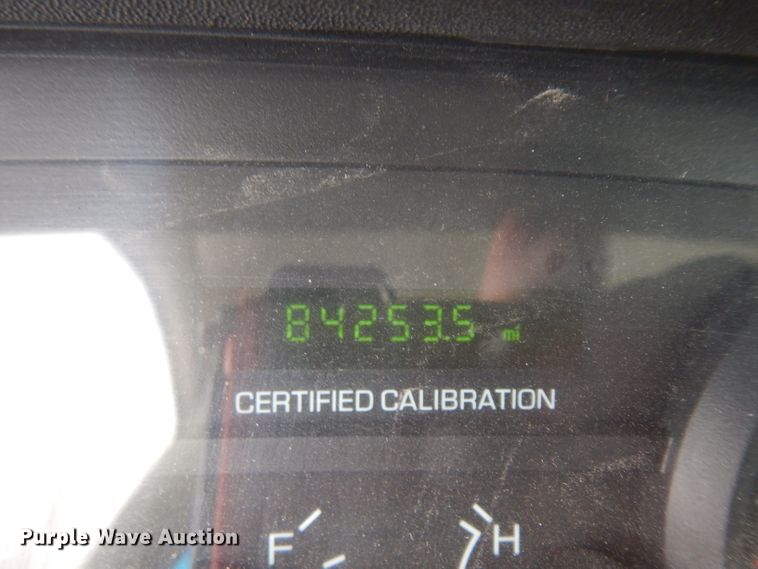 image for item DH5573 2010 Ford Crown Victoria