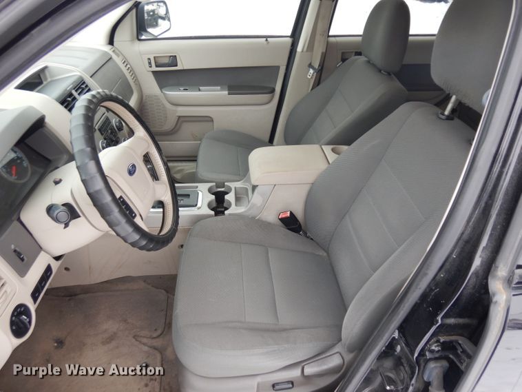 image for item DH5575 2010 Ford Escape  SUV