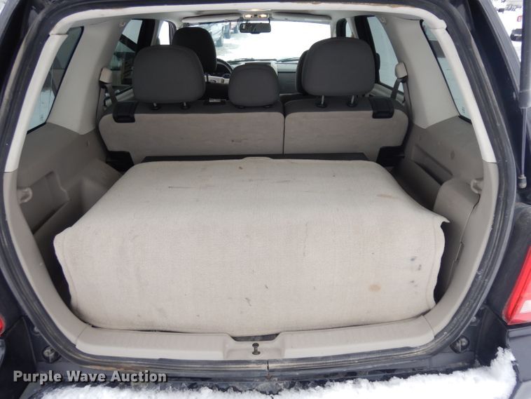 image for item DH5575 2010 Ford Escape  SUV