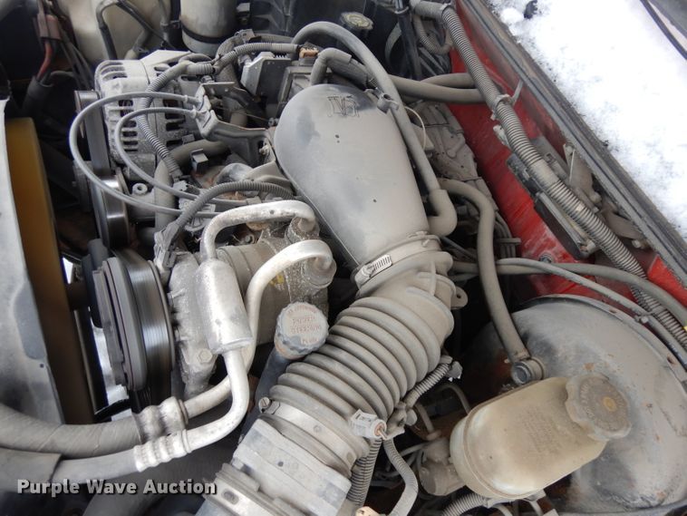 image for item DH5576 2000 Chevrolet S10  Ext. Cab pickup truck