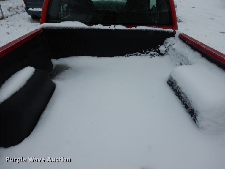 image for item DH5576 2000 Chevrolet S10  Ext. Cab pickup truck