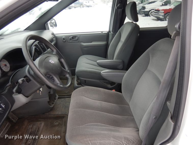 image for item DH5577 2005 Dodge Caravan  van