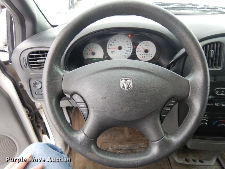 image for item DH5577 2005 Dodge Caravan  van