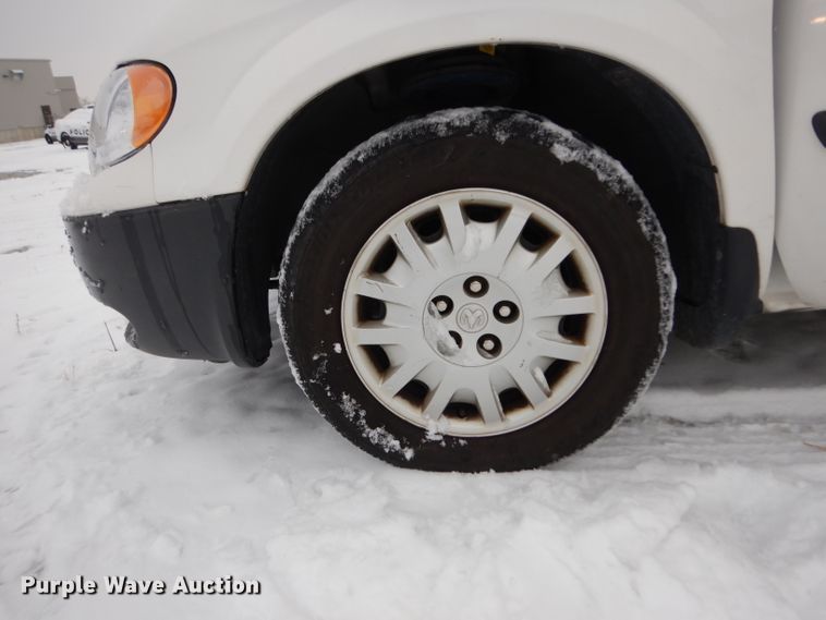 image for item DH5577 2005 Dodge Caravan  van