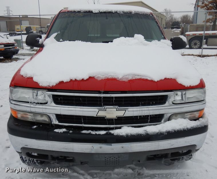 image for item DH5578 2001 Chevrolet Suburban 2500  SUV