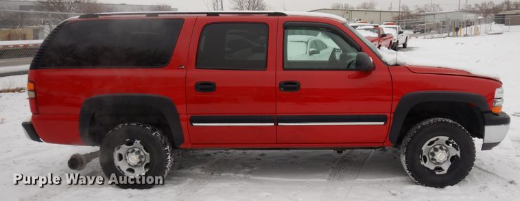 image for item DH5578 2001 Chevrolet Suburban 2500  SUV