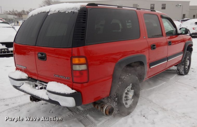 image for item DH5578 2001 Chevrolet Suburban 2500  SUV
