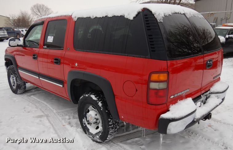 image for item DH5578 2001 Chevrolet Suburban 2500  SUV