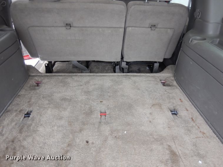 image for item DH5578 2001 Chevrolet Suburban 2500  SUV