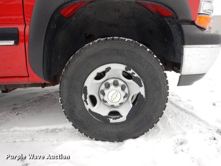 image for item DH5578 2001 Chevrolet Suburban 2500  SUV