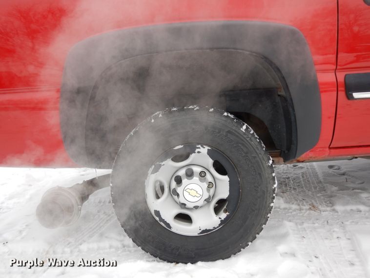 image for item DH5578 2001 Chevrolet Suburban 2500  SUV